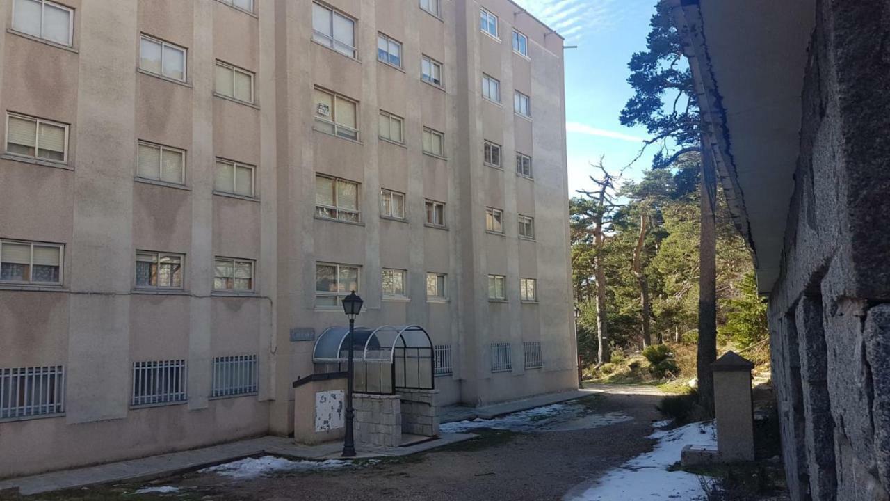 Estudio romántico en Puerto De Navacerrada Cercedilla Esterno foto