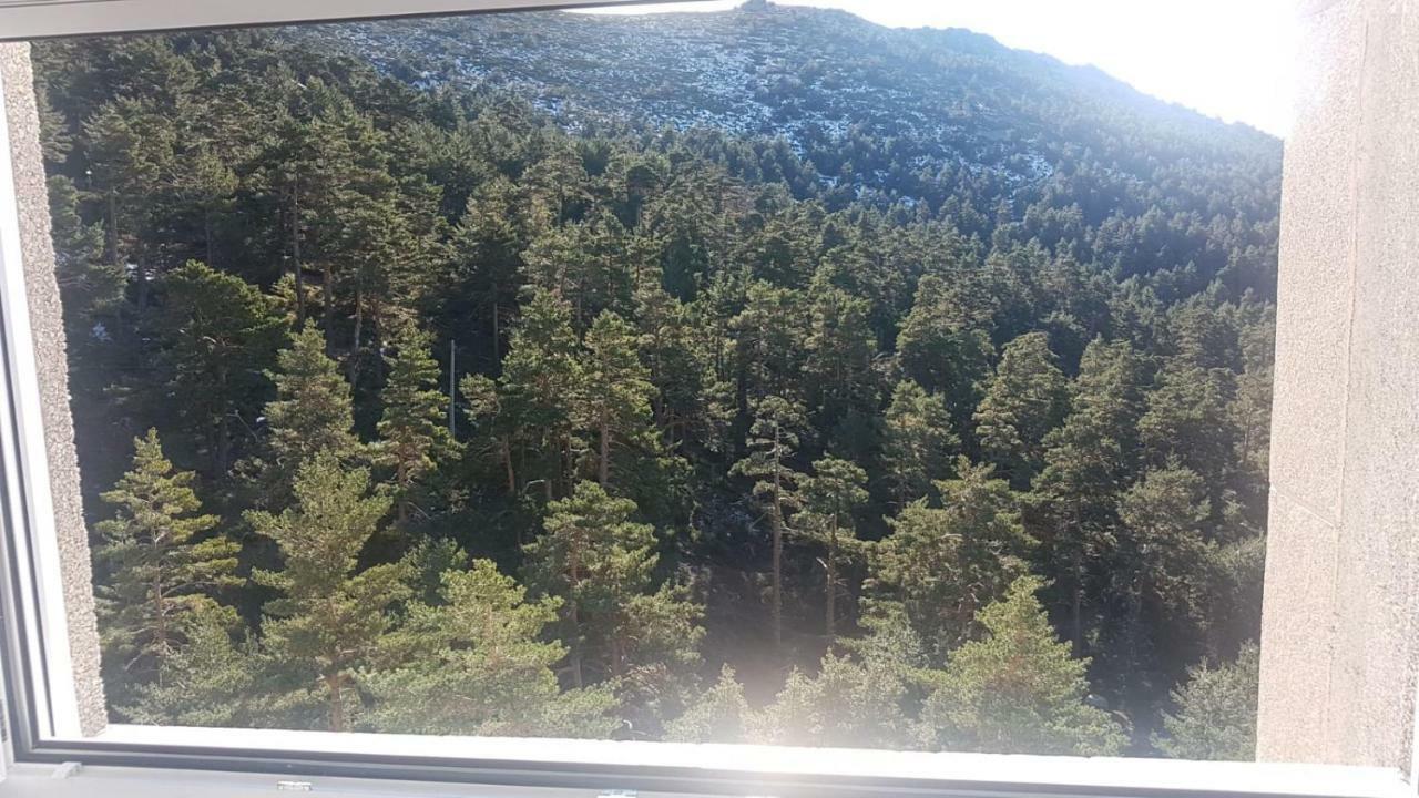 Estudio romántico en Puerto De Navacerrada Cercedilla Esterno foto